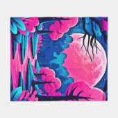 ピンクの月に照らされた森のアート フリースブランケット (正面(横))