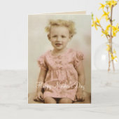 ピンクの服の母の日カードのヴィンテージの小さな女の子 カード (黄色い花)