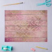 ピンクの木の切り離し上での金ゴールドのスクロール作業 薄葉紙 (クラフト)