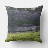 ピンクの木の花 ベンチの座席 池 20x20 クッション (正面)