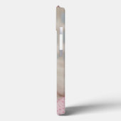 ピンクの枕に坐っているペルシャ Case-Mate iPhoneケース (裏面 / 左)