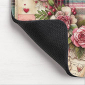 ピンクの格子模様のハートと花 マウスパッド (コーナー)