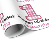 ピンクの格子縞の最初誕生日の名前をカスタムするA08 ラッピングペーパー (ロールコーナー)