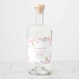 ピンクの桜が咲く庭でのブライズシャワー リキュールボトルラベル