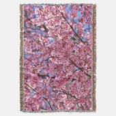 ピンクの桜の空 スローブランケット (正面縦)