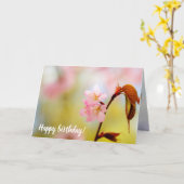 ピンクの桜の花と春葉の赤い カード (黄色い花)