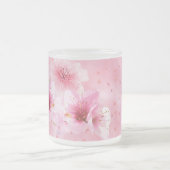 ピンクの桜の花の水彩フラワーマグ フロストグラスマグカップ (中央)
