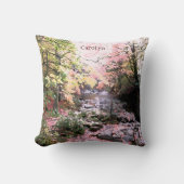 ピンクの森の空きかわいらし地、流れパーソナライズされた、 クッション (正面)