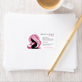 ピンクの毛のHairstylingのブランディングの美しい女の子 ラベル (インサイチュ)