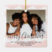 ピンクの水の色のストライプメリークリスマスフォト セラミックオーナメント (裏面)