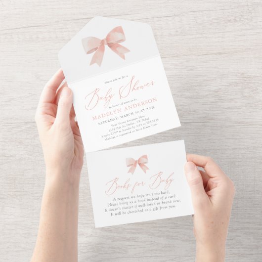 ピンクの水の色のボーガールベビーシャワー オールインワン招待状 (貼ってはがせる)