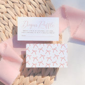 ピンクの水の色の弓の書道少女の赤ちゃんシャワー エンクロージャーカード