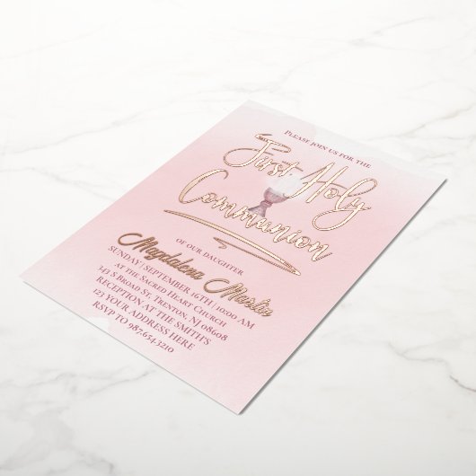 ピンクの水の色の最初の聖餐式 箔招待状 (回転した状態)