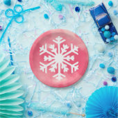 ピンクの水の色の背景に白いスノーフレーク ペーパープレート (パーティー)