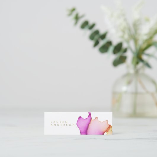 ピンクの水彩画の細い名刺 スキニー名刺 (スタンド正面)