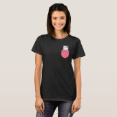 ピンクの水玉ポケットに猫 Tシャツ (正面フル)