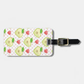 ピンクの水玉模様およびハートが付いているハートのりんご ラゲッジタグ (正面横)