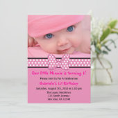 ピンクの水玉模様の弓招待状 招待状 (スタンド正面)