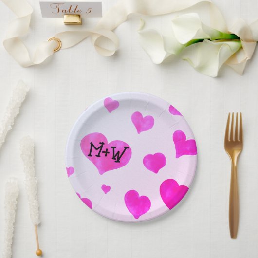 ピンクの水色のハートカスタムカップル名イニシャル ペーパープレート (ウェディング)