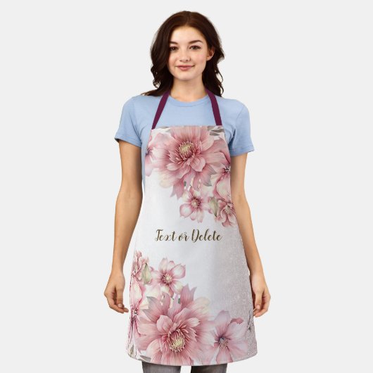 ピンクの水色の花光沢のあるグリッター モダン エプロン (着用した状態)