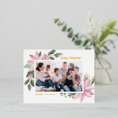 ピンクの水色ポインセチア枠クリスマスフォト 箔シーズンポストカード (立ち正面)