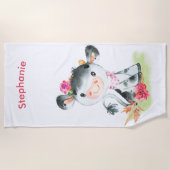 ピンクの水色小牛 ビーチタオル (正面)