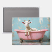 ピンクの浴槽に入ったヤギ マグネット (正面/裏面)