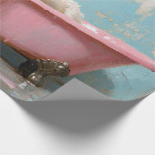 ピンクの浴槽に入ったヤギ ラッピングペーパー (角)