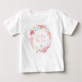 ピンクの海の1歳誕生日 ベビーTシャツ