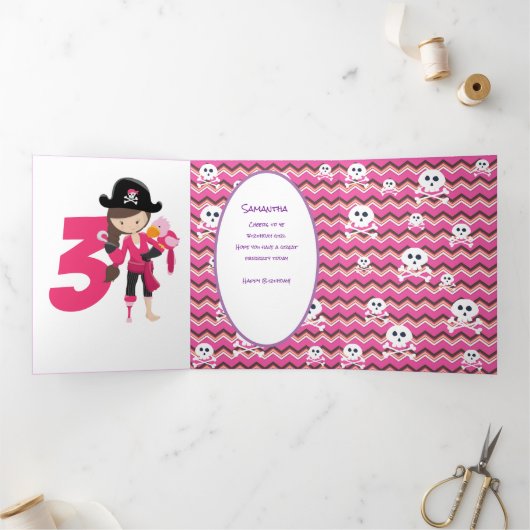 ピンクの海賊少女 三つ折りカード (内部)