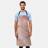 ピンクの液体大理石テクスチャ エプロン (着用した状態)