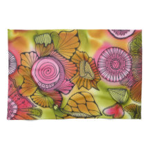 ピンクの渦巻形のな台所タオル