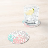 ピンクの灰色およびティール(緑がかった色)の落書きパターン ラウンドペーパーコースター (インサイチュ)