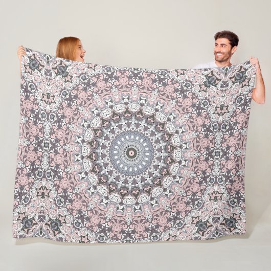 ピンクの灰色と白のマンダラパターン フリースブランケット (インサイチュ)