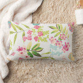 ピンクの熱帯蝶花のガーリーな花のプリント ランバークッション (ブランケット)