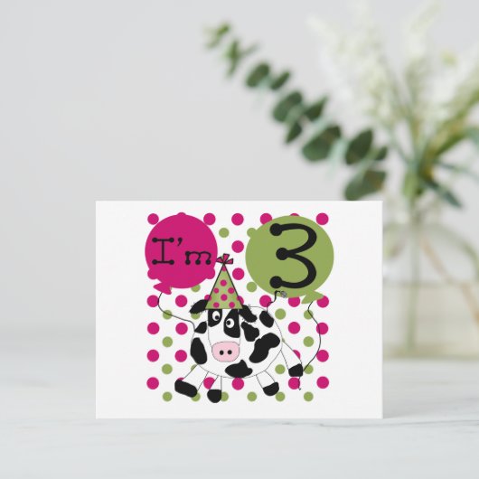 ピンクの牛の3歳の誕生日Tシャツとギフト ポストカード (スタンド正面)