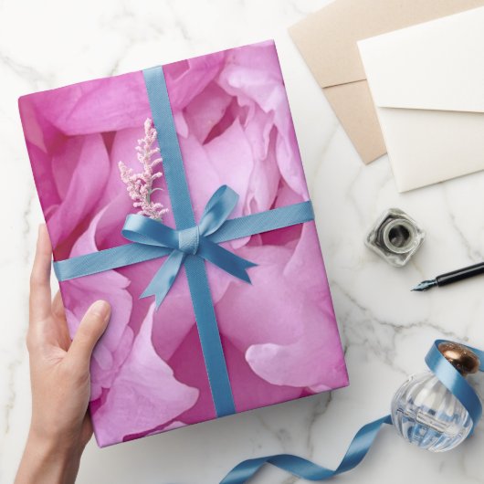 ピンクの牡丹のクローズアップ ラッピングペーパー (ギフト)