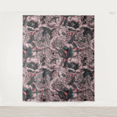 ピンクの牡丹の花と蛾 タペストリー (正面)