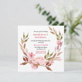 ピンクの牡丹、ワイルドフラワー、緑のリース結婚ズ 招待状 (スタンド正面)