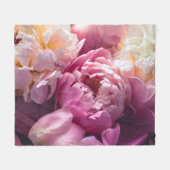 ピンクの牡丹：豪華なフローラアート。 フリースブランケット (正面(横))