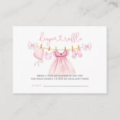 ピンクの物干し女の子の赤ちゃんシャワーおむつラッフル エンクロージャーカード (正面)