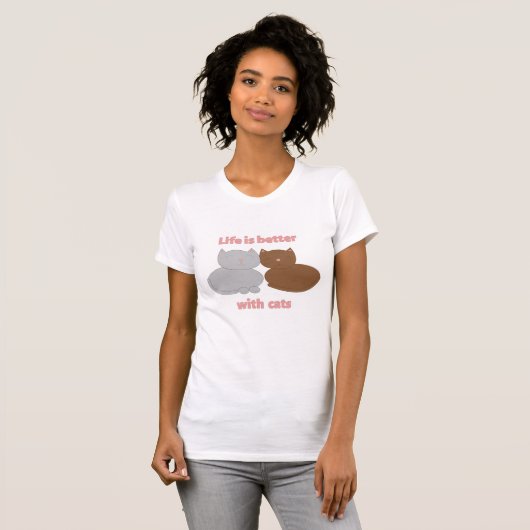 ピンクの猫と一緒なら人生もっと素敵 Tシャツ (正面フル)