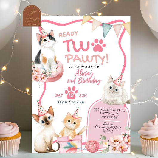 ピンクの猫の2歳の誕生日パーティーの招待状 招待状
