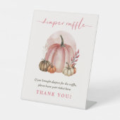 ピンクの甘いカボチャ赤ちゃん女の子シャワーおむつラッフル 台座サイン (正面)