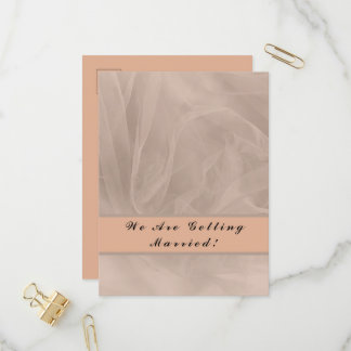 ピンクの生地にテクスチャードプリント インビテーションポストカード