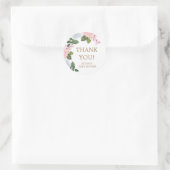 ピンクの白いフローラバラ赤ちゃんシャワーありがとう ラウンドシール (バッグ)