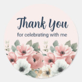 ピンクの白い水彩花の感謝 ラウンドシール (正面)