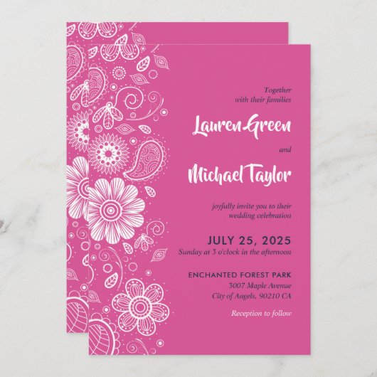 ピンクの白い花の渦巻きペイズリーパターンフローラ 招待状 (正面/裏面)