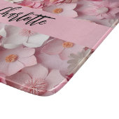 ピンクの白い花名スクリプト カッティングボード (角)