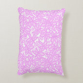 ピンクの白い花柄 アクセントクッション (裏面(縦))